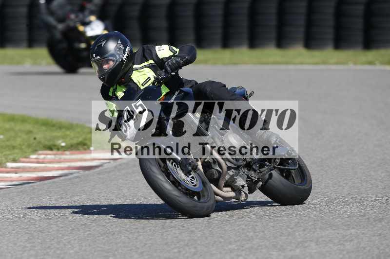 Archiv-2025/43 08.08.2025 Discover the Bike ADR/Bike 2 gelb/545